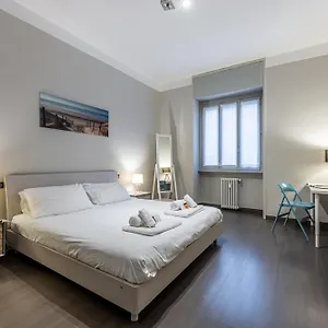 Apartment Sant' Ambrogio Flat Milan